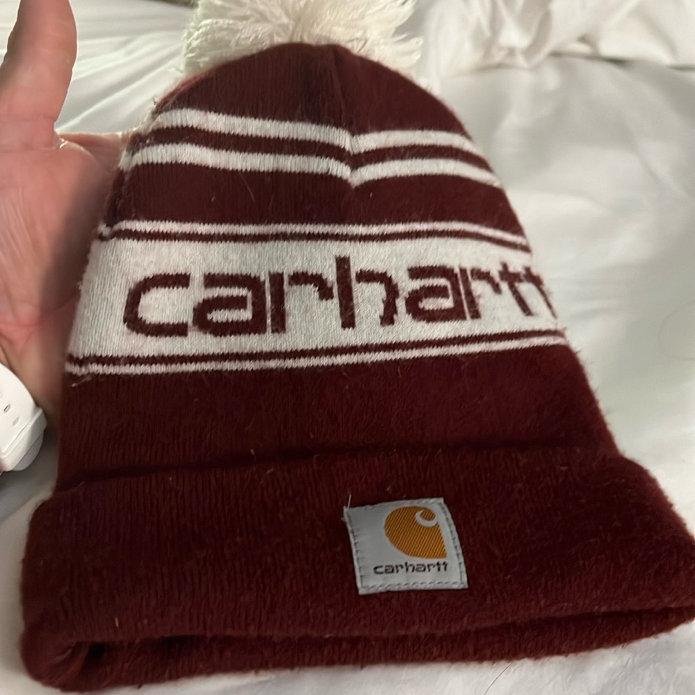 Very nice carhart beenie only wore once